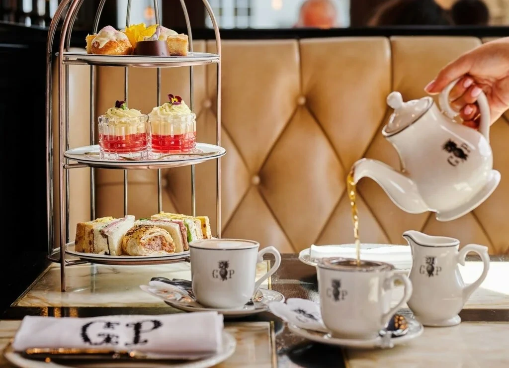 What You Can Expect: Service That Goes Above and Beyond